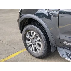 Aletines "Slim-Line" en ABS +25mm (6 piezas) (sólo 2019-) SER 4X4